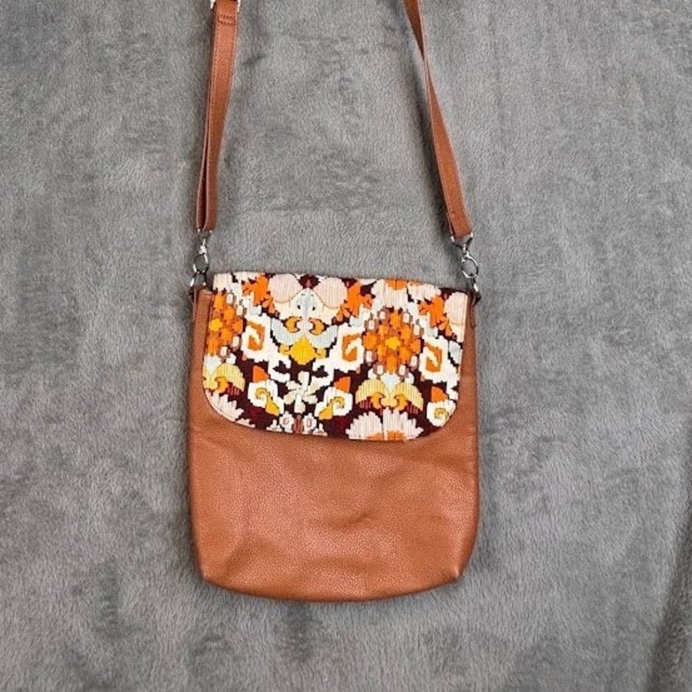 Thirty-One Studio Thirty-One Modern Crossbody Bag Cognac Faux‎ Leather Ikat Flap